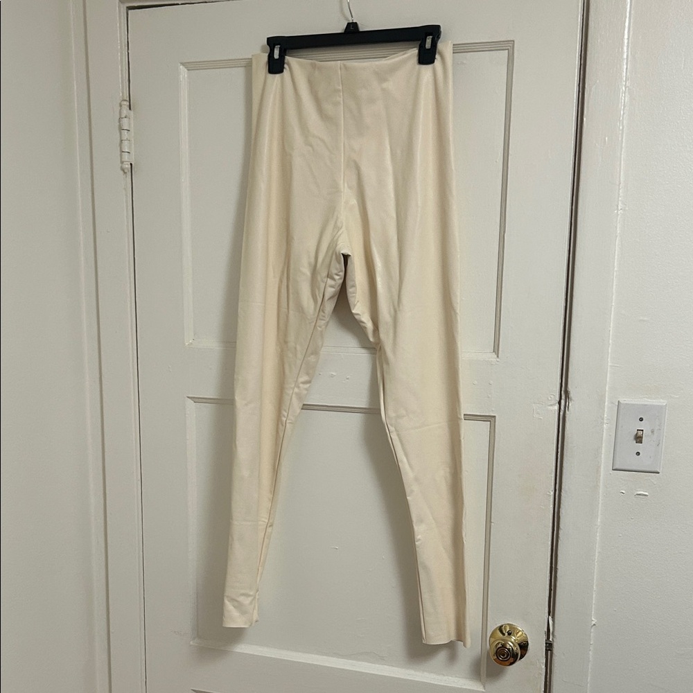 Commando Cream Leggings
